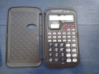2 kalkulačky