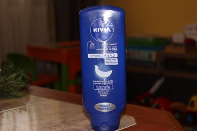 Tělové mléko do sprchy Nivea