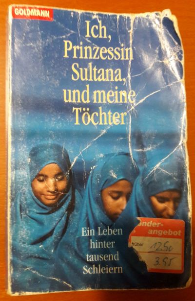 kniha - román v němčině