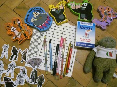 Dětská sada psací potřeby a hračky