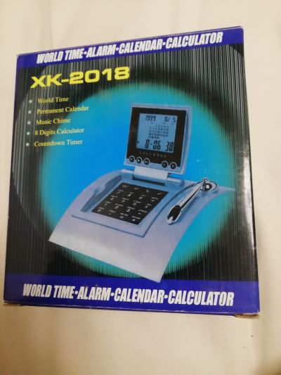 Multifunkční kalkulačka/kalendář