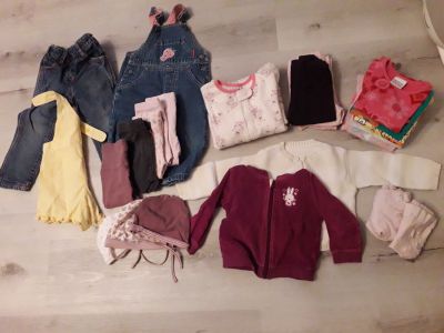 Balík oblečení pro holčičku vel 68-92