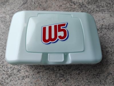 Krabičku na vlhčené ubrousky