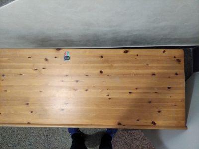 Psací stůl pro díte nebo studenta, borovice