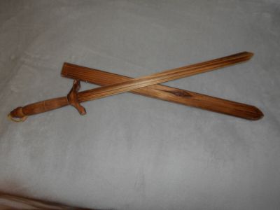 Dřevěný dětský meč