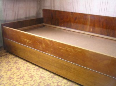 Gauč s úložným prostorem, dýhovaný, rozměry d: 190 cm, š. 90