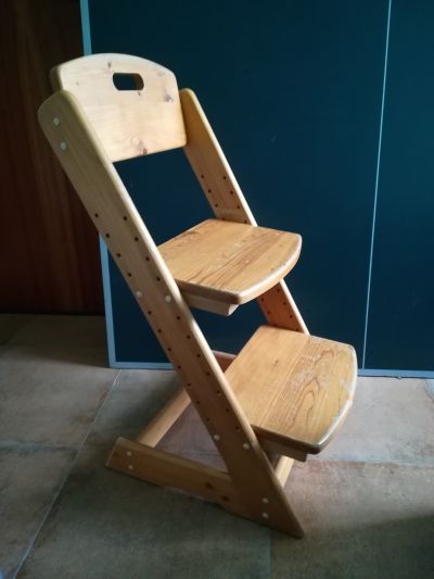 Dětská židle dřevěná, nastavitelná
