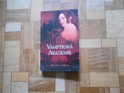 Vampírská akademie