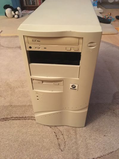 PC case + vnitřnosti