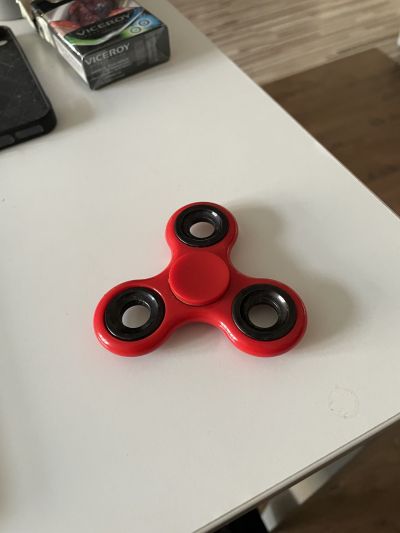 Fidget spinner