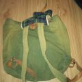 Zelený retro batoh