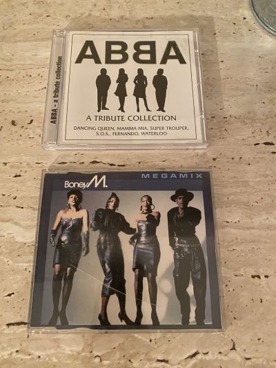 CD ABBA a BoneyM.