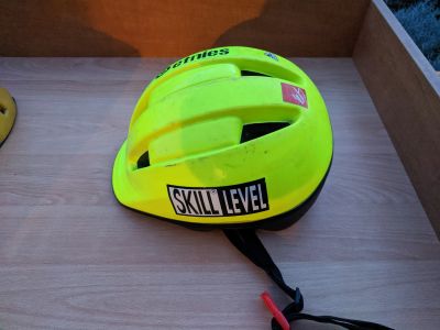 helma dětská na kolo