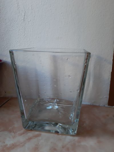 skleněná váza 1