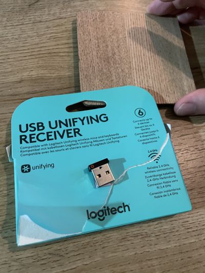 Univerzální Bluetooth přijímač  Logitech