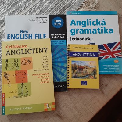 Učebnice angličtiny.