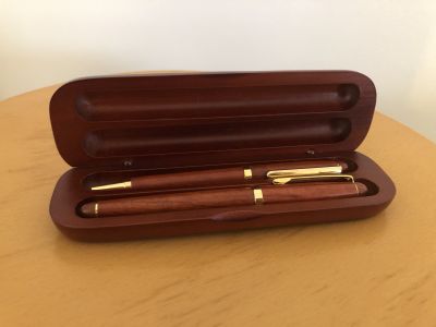 Set - kuličkové a plnicí pero