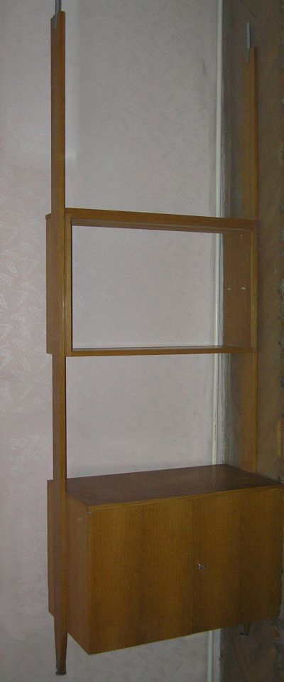 2 skříňky nábytku U100, světlé dřevo