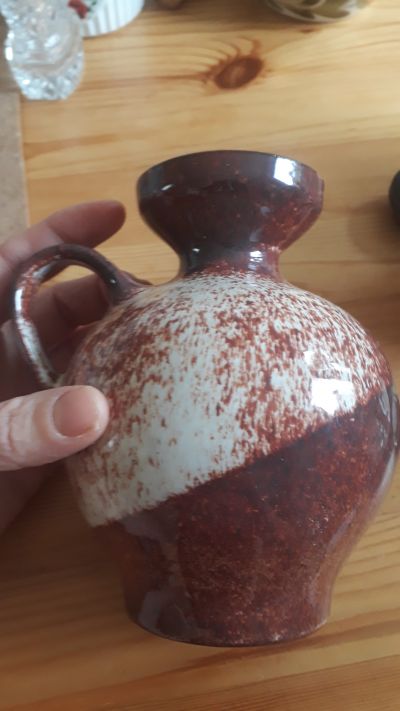 Větší keramická váza