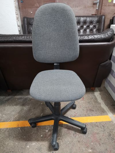 Kancelářská židle 3