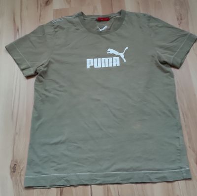 Puma triko skvrna