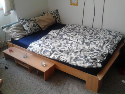 postel dvoulůžko 215x155 cm