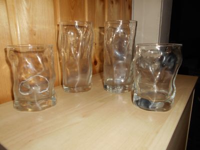 4 skleničky  silné sklo