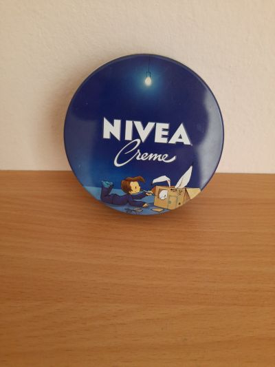 Plechová dóza Nivea - limitovaná edice