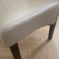 Koženková židle, krémová barva (1)