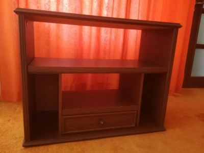 Daruji televizní stolek/komodu - Praha 5