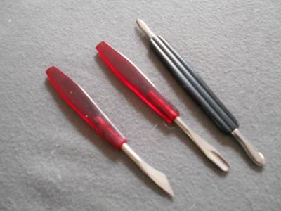 3 nástroje z manikůry