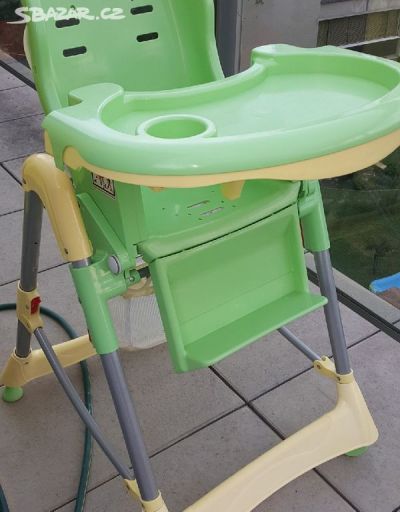 Jídelní stolička pro dítě