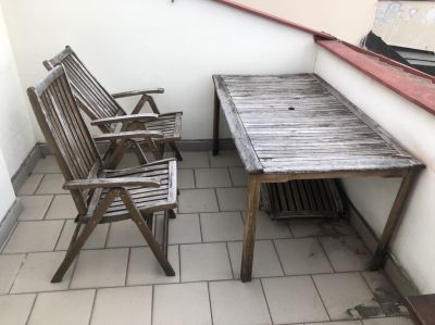 Zahradní stůl + 4 židle