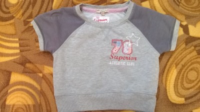 Dívčí tričko vel.6 až 8 let