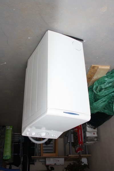 Daruji pračku Whirlpool AWT2284