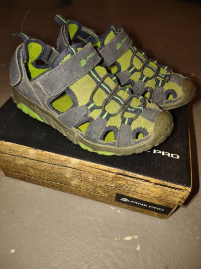 Dětské sandále AlpinePro, vel. 33