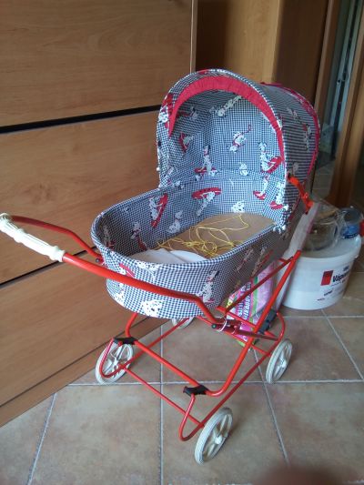Daruji kočárek pro panenky