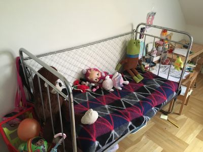 Chromová dětská rostoucí postel