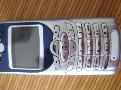 mobilní telefon