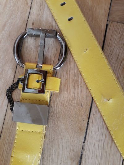 Originální žlutá pásek
