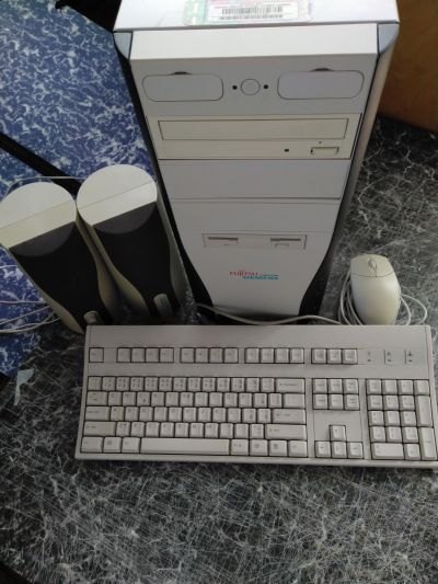 Staré PC bez monitoru