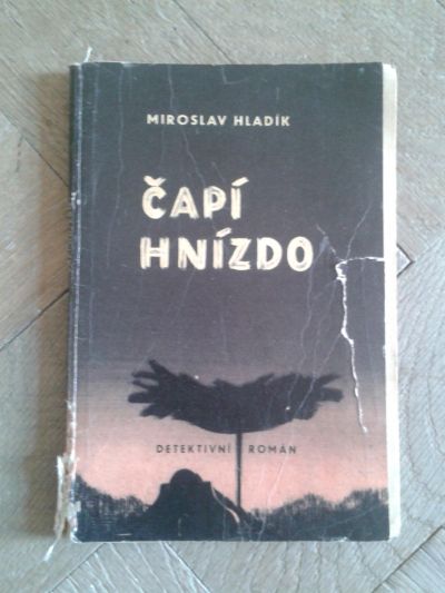 Kniha Čapí hnízdo - M. Hladik