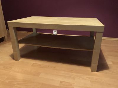 Stolek Ikea Lack a poličku
