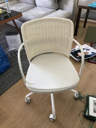 Židle Ikea na kolečkách