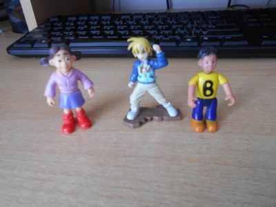 3 figurky