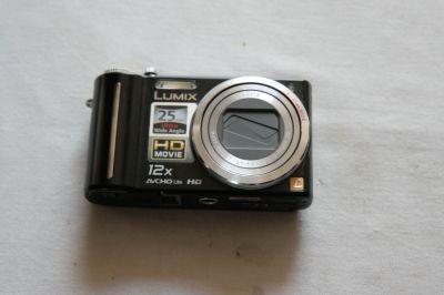 starší digitální kompakt Panasonic LUMIX