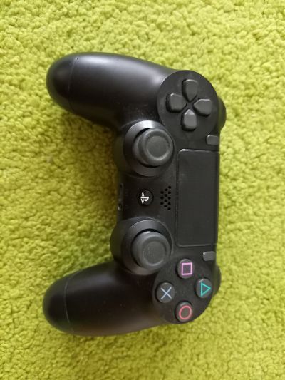 Ovladač k PS4 nefunkční