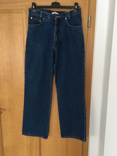 Nenošené dámské džíny