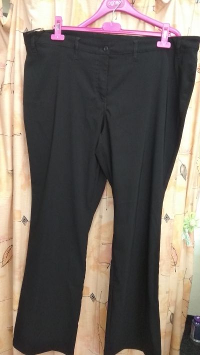 Kalhoty dámské streč, pás 110 cm, top stav