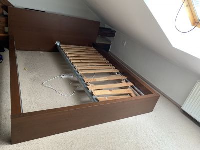 Postel, 180x200 za odvoz z Letné